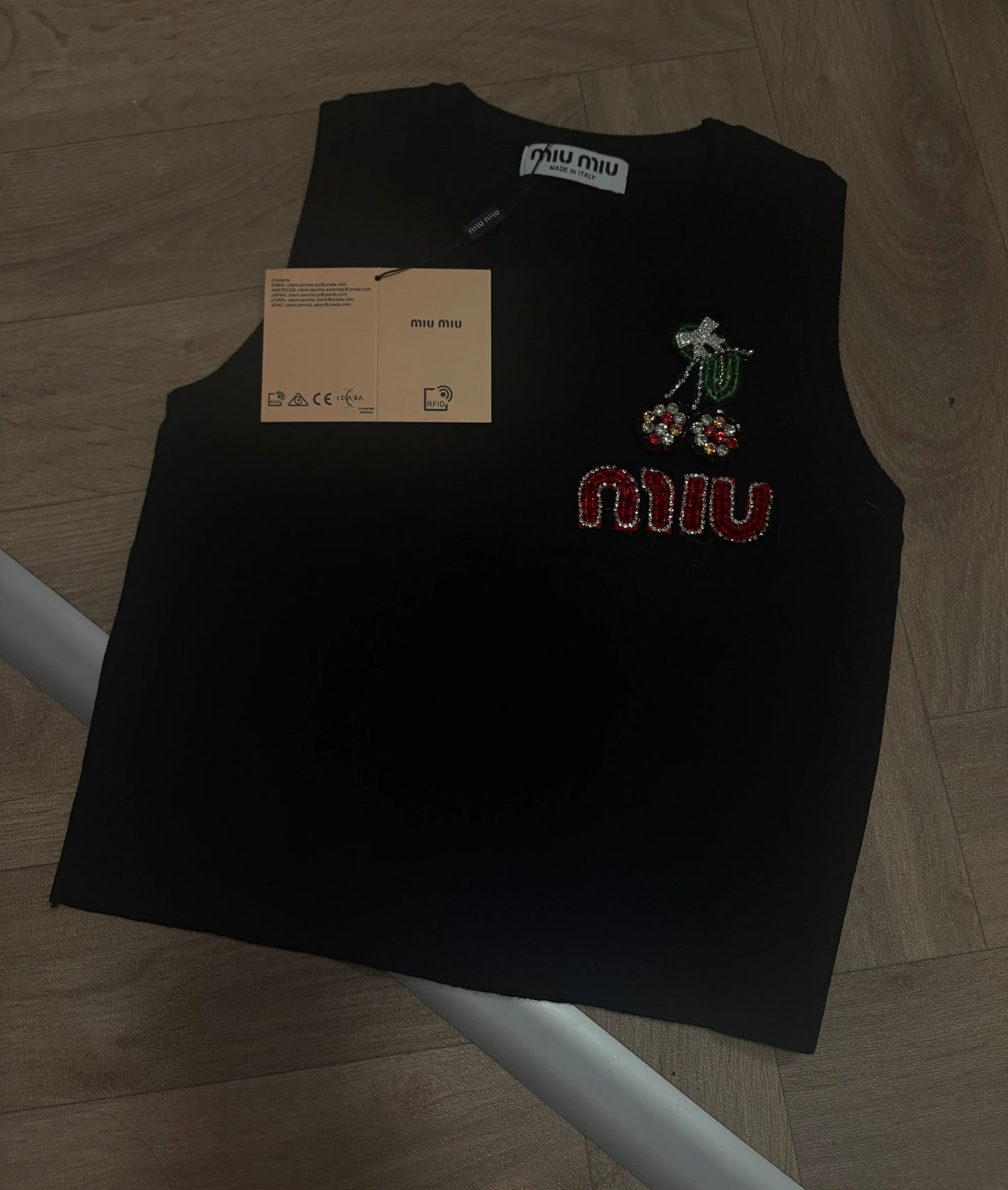"MIU" CHERRY TOP