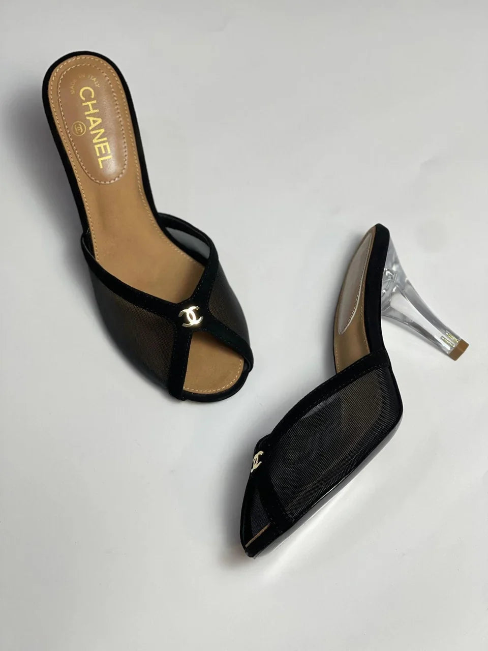 "CC" MESH GOING OUT HEELS