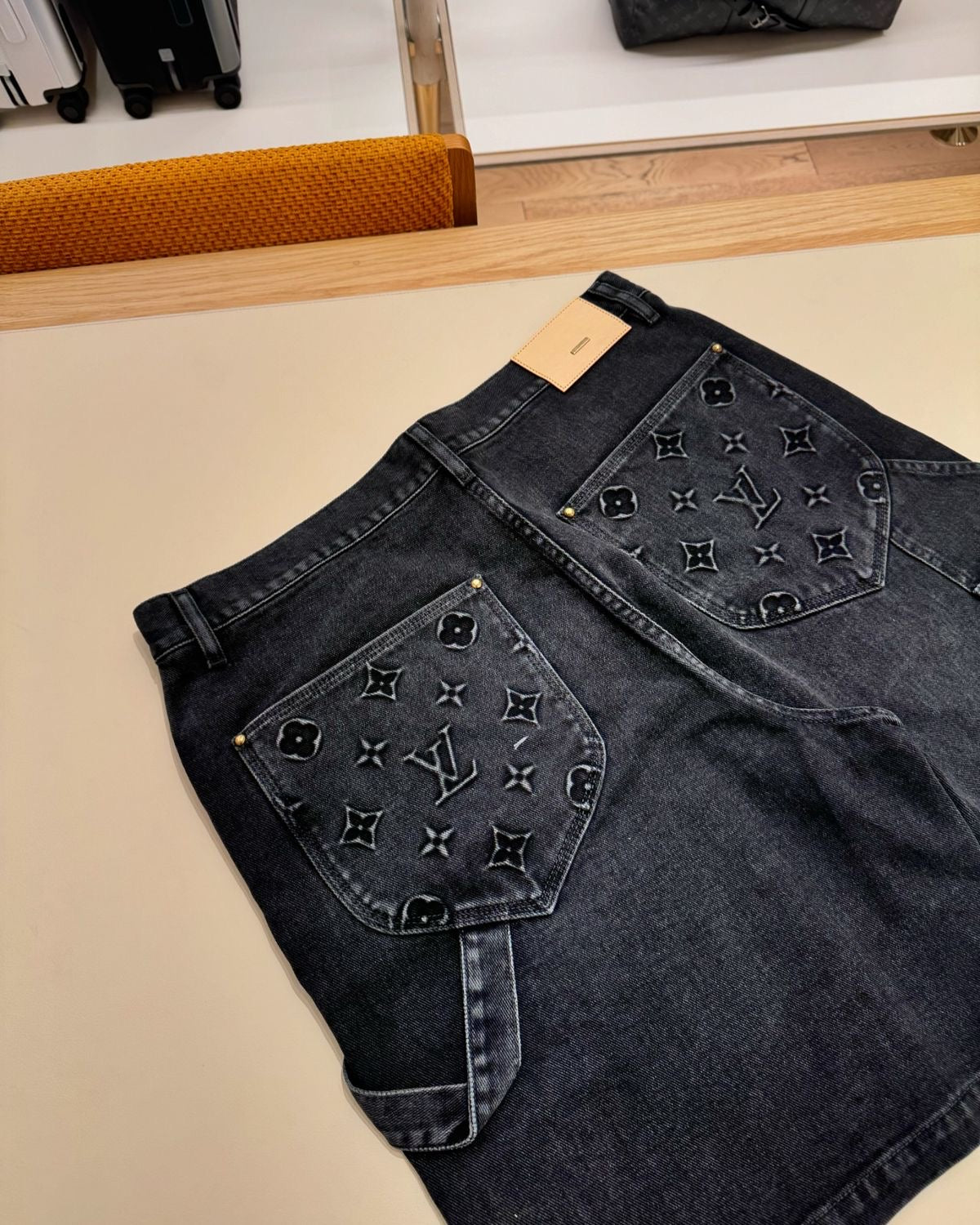 "LV" CARPENTER DENIM JEANS SCHWARZ