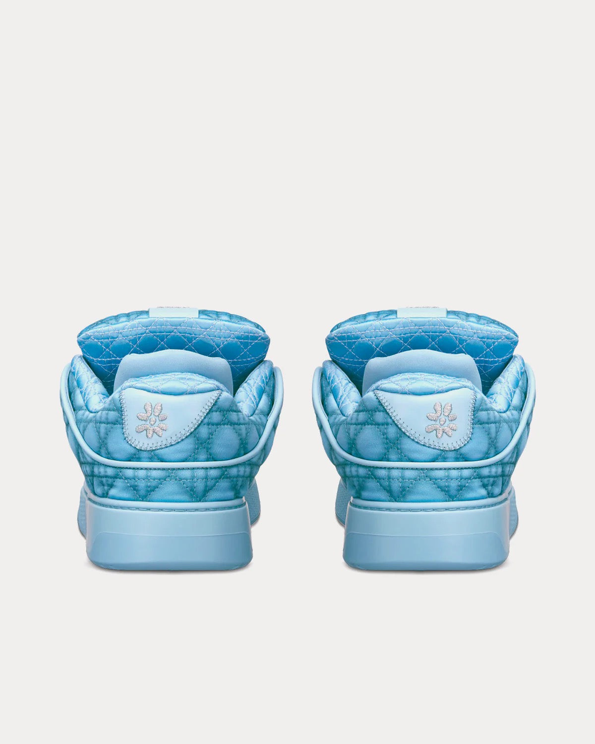 "B9" Sneaker