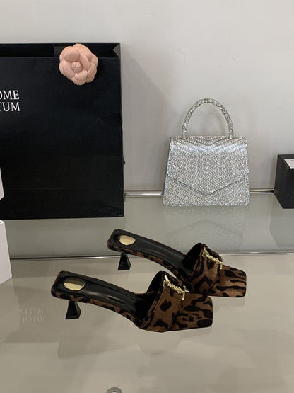 "YSL" KITTEN HEELD
