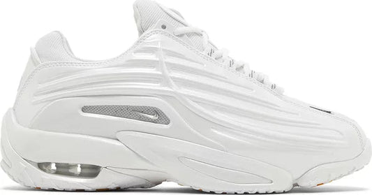 "Hot Step" Sneaker