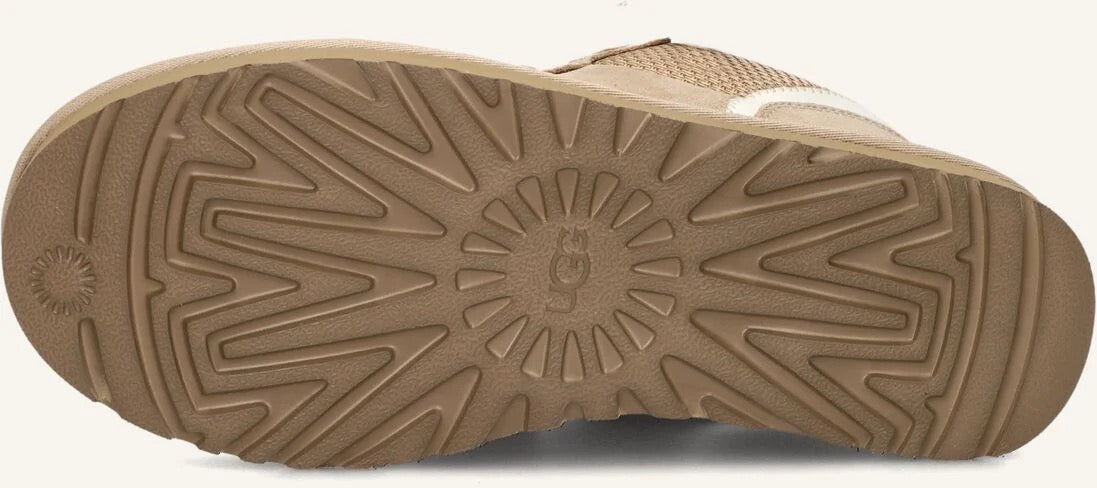 "UGG" Sneaker